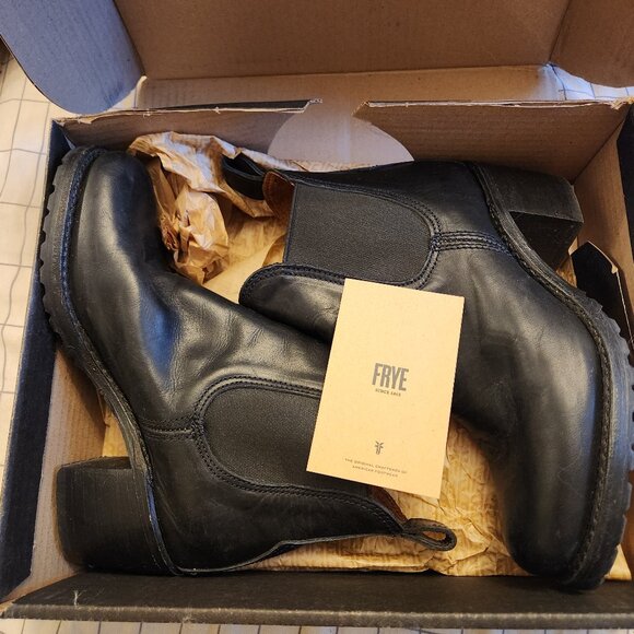 Frye Shoes - Frye women's black boots 7.5